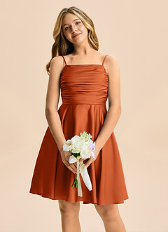 Azazie Miko Junior Vestido de Naranja Quemada de Satén Elástico de Corte en A con Plisado image6