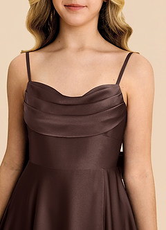 Azazie Bear Junior Robe Trapèze en Satin extensible Encolure en Forme de Cœur Ganache image7