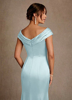 Azazie Aberdeen vestidos de madre de la novia Vestido de Azul Nube de Satén Elástico de Corte Recto con Plisado image5