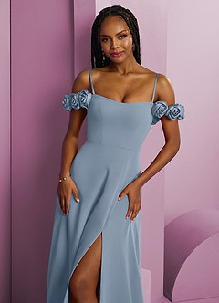 Barbie ♥ Azazie Suknie dla druhen Rozkloszowana szyfonowa sukienka z odkrytymi ramionami i kwiatowymi rozetkami image3