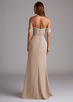 Azazie Saige Robes de demoiselle d'honneur Robe Trapèze Convertible en Mousseline de soie Épaules dénudées Taupe image7