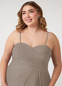 Azazie Arabella Allure Abiti da Damigella Abito Convertibile A-Line in Chiffon Scollo a Cuore Taupe image19