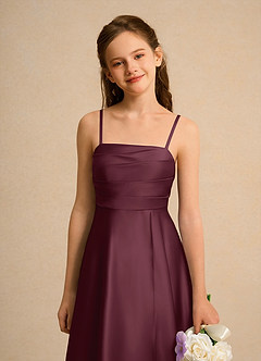 Azazie Pebbles Girls Formal Blumenmädchenkleider A-Linie Plissee Matte Satin Kleid Cabernetrot image3