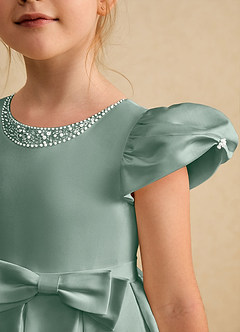 Azazie Pearl Blumenmädchenkleider Ballkleid Plissee Matte Satin Kleid Silberner Salbei image6
