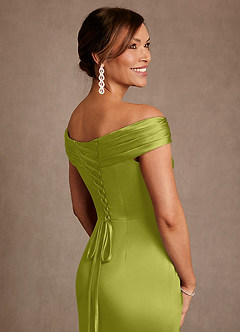 Azazie Bedford Mère de la mariée Robes Robe Fourreau en Satin extensible Plissé Citronnelle image6