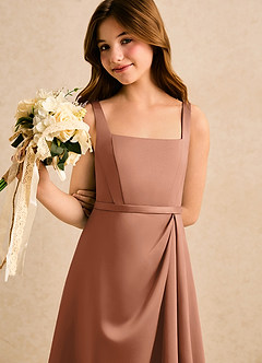 Azazie Emiko Girls Formal Abiti da Ragazza di Fiori Abito A-Line in Raso Opaco Plissettato Bronzo image5