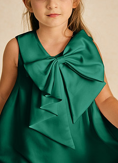 Azazie Zoey Blumenmädchenkleider A-Linie Schleifen Matte Satin Kleid Smaragd image2