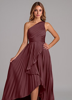 Azazie Lyrica Robes de demoiselle d'honneur Robe Trapèze en Satin extensible Une épaule Sangria image4