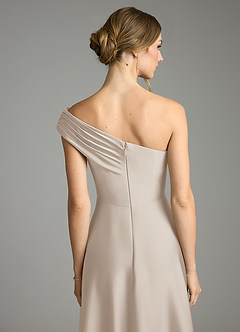 Azazie Melanie Brudepigekjoler En streg Off-Shoulder Stræk satin Gulv-længde Kjole image2