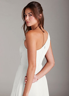 Azazie Brooke Robes de demoiselle d'honneur Robe Trapèze en Mousseline de soie Une épaule Blanc image2