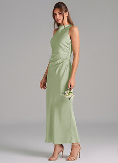 Azazie Evadne 신부 들러리 드레스 쉬스 주름진 스트레치 새틴 발목 길이 드레스 image1