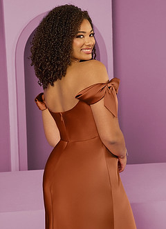 Barbie ♥ Azazie Jurken voor bruidsmeisjes Converteerbaar Jurk van Stretch Satijn met Kolom Off the Shoulder Koper image6