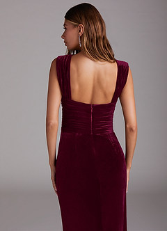 Azazie Genesis Vestidos de damas de honor Vestido de Cabernet de terciopelo de Corte Recto con Plisado image5