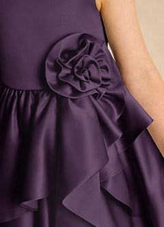 Azazie Hermia Robe Demoiselle D'honneur Fillette Robe Trapèze en Mat Satiné Sans manches Prune image6