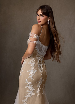 Azazie Saskia Robes de mariée Robe Sirène en Tulle Sequins Diamant Nude image7