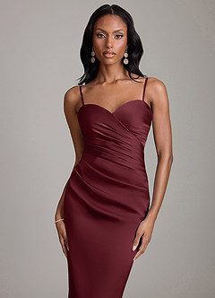 Azazie Sonora Vestidos de damas de honor Vestido de Cabernet de Satén Elástico de Corte Recto con Sin tirantes image3
