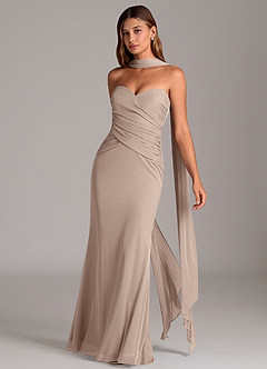 Azazie Katelyn Jurken voor bruidsmeisjes Converteerbaar Jurk van Mesh met Kolom Strapless Taupe image3