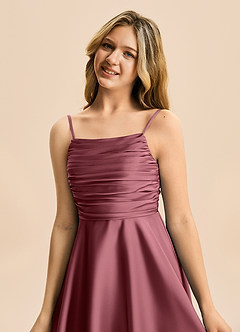 Azazie Miko Junior Vestido de Rosa Del Desierto de Satén Elástico de Corte en A con Plisado image8