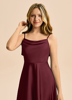 Azazie Isolde Junior Vestido de Cabernet de Satén Elástico de Corte en A con Plisado image4