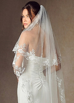 front Estelle Floral Lace Waltz Veil