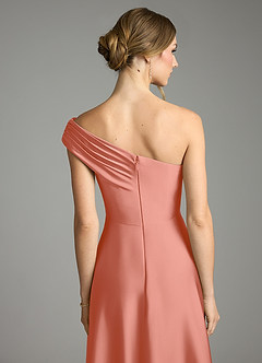 Azazie Melanie Vestidos de damas de honor Vestido de Rosa Salmón de Satén Elástico de Corte en A con Vestidos sin tirantes image2