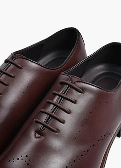 front Zapatos Oxford de cuero perforado de corte completo para hombre
