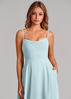 Azazie Elle Robes de demoiselle d'honneur Robe Trapèze en Mousseline de soie Plissée Brume image6