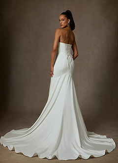 Azazie Lanelle 웨딩드레스 인어 크레이프 백 새틴 채플 트레인 드레스 image2