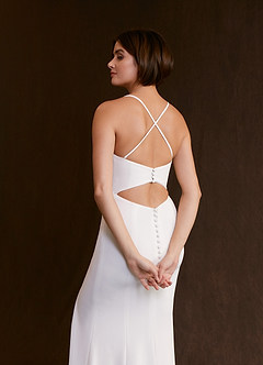 Azazie Iden Probar vestidos en casa Vestido de Diamante Blanco de Crepé elástico de Sirena con Cuello en V image6