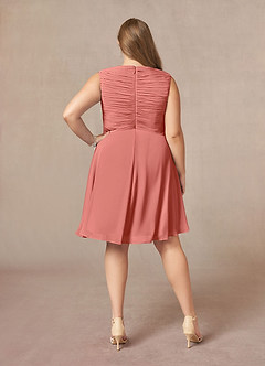 Azazie Theron Mère de la mariée Robes Robe Trapèze en Mousseline de soie Col V plissé Rose Saumon image7