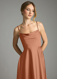 Azazie Elle Vestidos de damas de honor Vestido de Bronceador de Satén Elástico de Corte en A con Plisado image2