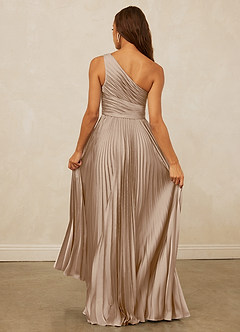 Christian Siriano Bridal for Azazie 1008 Robes de demoiselle d'honneur Robe Trapèze en Satin extensible Ue épaule Taupe image7