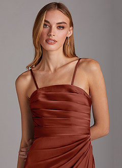 Azazie Lexie Vestidos de damas de honor Vestido de Terracota de Satén Elástico de Corte Recto Convertible con Sin tirantes image2