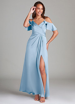 Azazie Dakota Vestidos de damas de honor Vestido Azul Pálido de Satén Elástico de Línea A con Hombros descubiertos image4