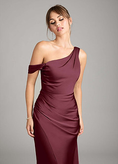 Azazie Madelyn Robes de demoiselle d'honneur Robe Sirène Convertible en Satin extensible Une épaule Cabernet image4