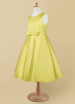 Azazie Coco Blumenmädchenkleider A-Linie Schleifen Matte Satin Kleid Kanarienvogel image7
