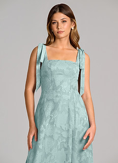 Azazie Debra 신부 들러리 드레스 A라인 포켓이 있는 플로럴 번아웃 바닥 길이 드레스 image2