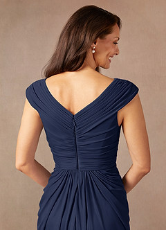 Azazie Lisolette vestidos de madre de la novia Vestido de Azul Marino Oscuro de Malla de Recto con Plisado image8