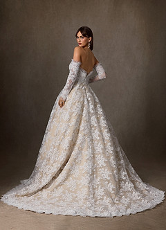 Azazie Hinata 웨딩드레스 볼가운 스트랩리스 레이스 채플 트레인 드레스 image5