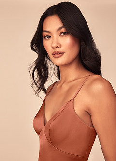 Azazie Dottie Robes de demoiselle d'honneur Robe Trapèze en Satin extensible Rose De Cèdre image6