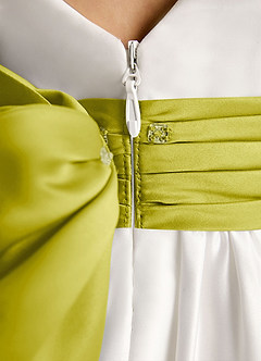 Azazie Sosie Robe Demoiselle D'honneur Fillette Robe Trapèze en Mat Satiné Plissée Ivoire Citronnelle image6