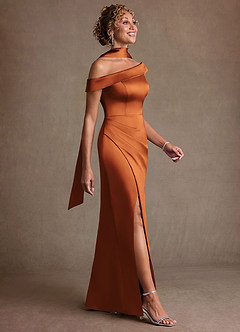 Azazie Kamala vestidos de madre de la novia Vestido de Canela de Satén Elástico de Corte Recto con Hombro unilateral image3