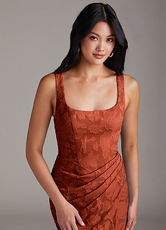 Azazie Mero Abiti da Damigella Abito Tubino in Burnout Floreale Plissettato Auburn image6