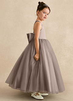 Azazie Peanut Robe Demoiselle D'honneur Fillette Robe Trapèze en Tulle Bretelle Taupe image3