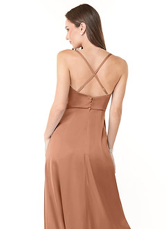 Azazie Naomie Robes de demoiselle d'honneur Robe Trapèze en Satin extensible Col bénitier fendu sur le côté Bronze image3