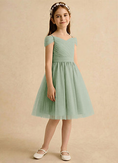 Azazie Lila Girls Formal Robe Demoiselle D'honneur Fillette Robe Trapèze en Tulle Épaule décolletée Vert Sauge image5