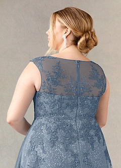 Azazie Flynn Mère de la mariée Robes Robe Trapèze en Tulle Col bateau dentelle Violet Crépusculaire image11