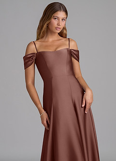 Azazie Seriana 신부 들러리 드레스 A라인 오프 더 숄더 스트레치 새틴 바닥 길이 드레스 image2