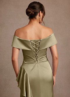 Azazie Kirsty Abiti per la Madre della Sposa Abito Tubino in Raso Elasticizzato a Spalla Scoperta Verde Muschio image7