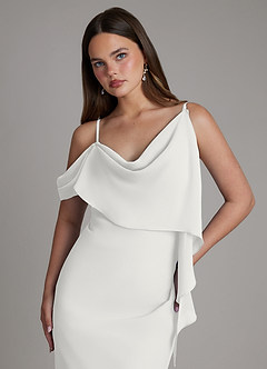 Azazie Yura Robes de demoiselle d'honneur Robe Sirène en Mousseline de soie Épaules dénudées Blanc image2